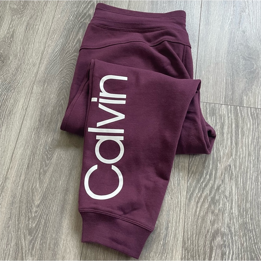 Calvin Klein Burgundy Logo Joggers Size L Great Condition